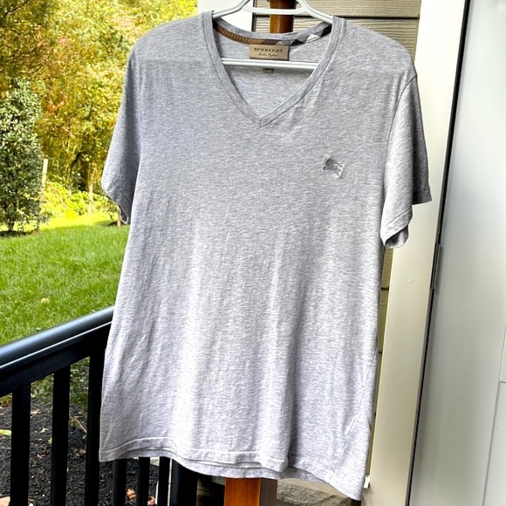 Grey Burberry men’s t-shirt